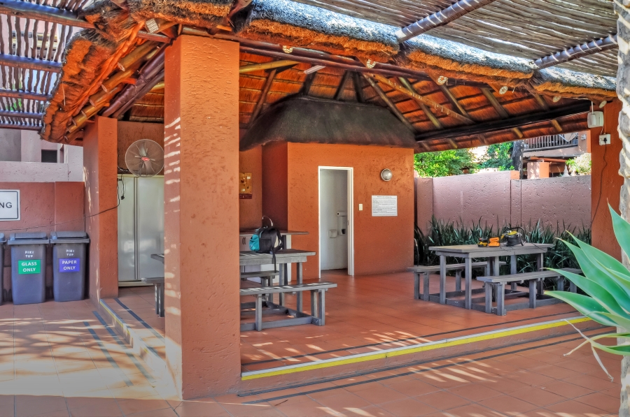 2 Bedroom Property for Sale in Sunninghill Gauteng