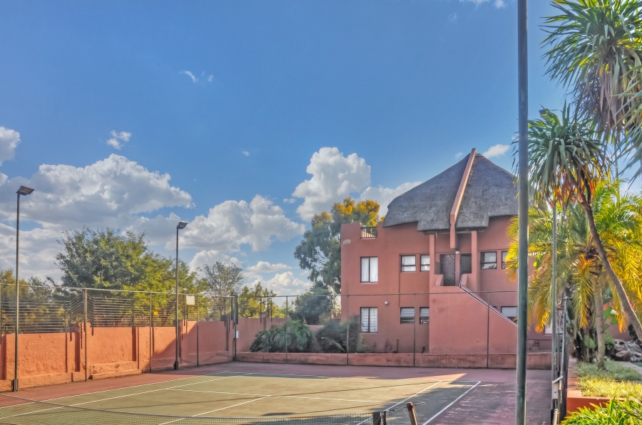 2 Bedroom Property for Sale in Sunninghill Gauteng
