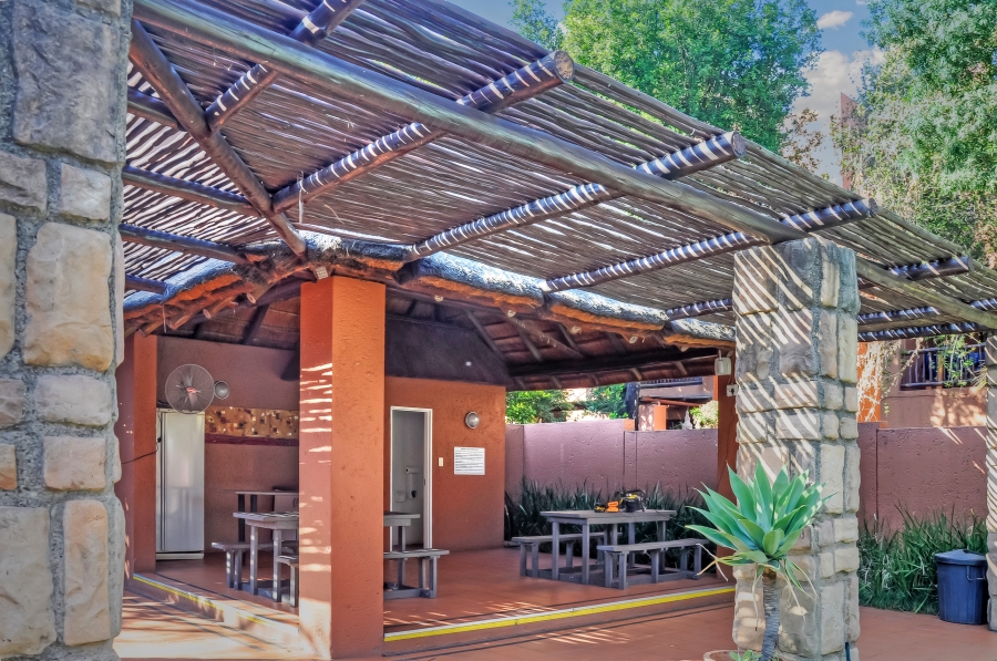 2 Bedroom Property for Sale in Sunninghill Gauteng
