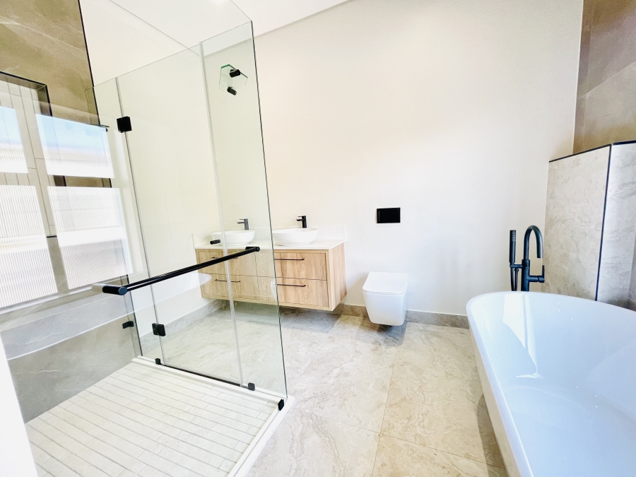 4 Bedroom Property for Sale in Fountainbrook Estate Gauteng