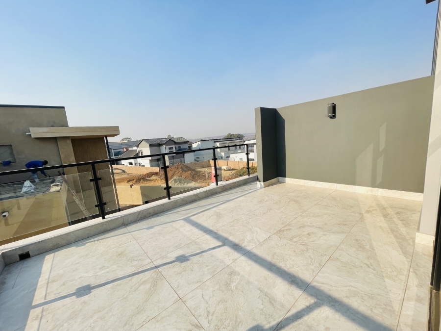 4 Bedroom Property for Sale in Fountainbrook Estate Gauteng