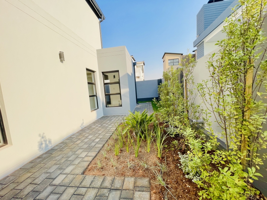 4 Bedroom Property for Sale in Fountainbrook Estate Gauteng