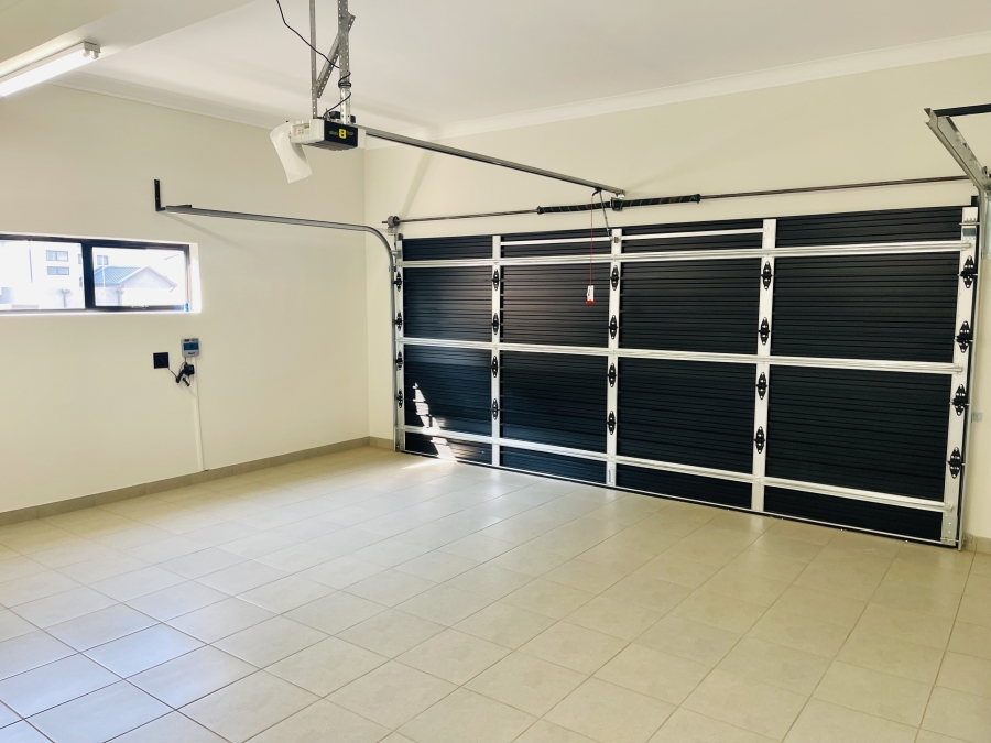 4 Bedroom Property for Sale in Fountainbrook Estate Gauteng