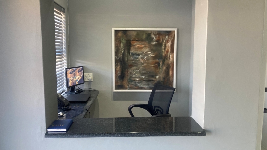To Let Commercial Property for Rent in Benmore Gardens Gauteng