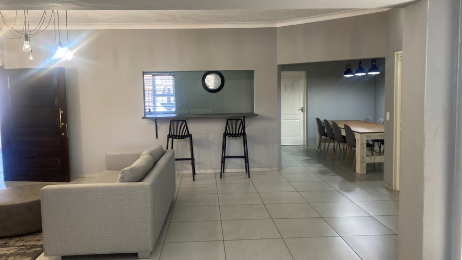To Let Commercial Property for Rent in Benmore Gardens Gauteng