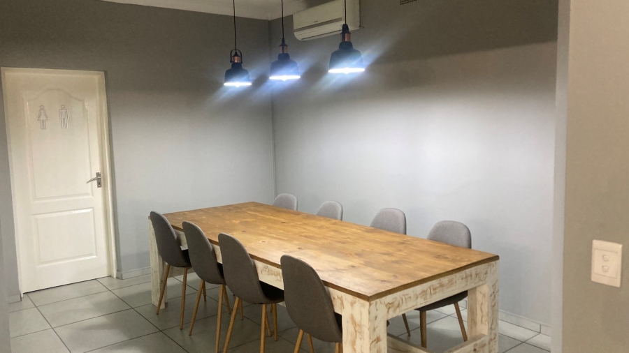 To Let Commercial Property for Rent in Benmore Gardens Gauteng