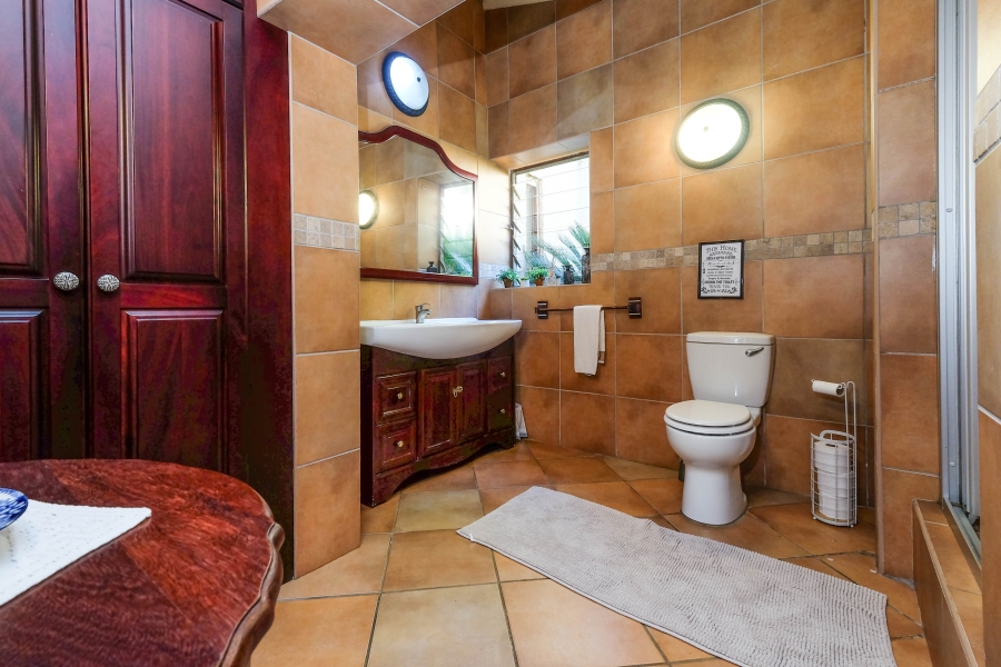 8 Bedroom Property for Sale in Muldersdrift Gauteng