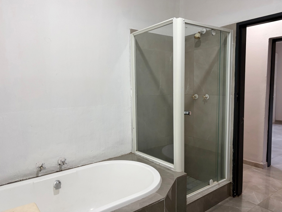 To Let 3 Bedroom Property for Rent in Ferndale Gauteng