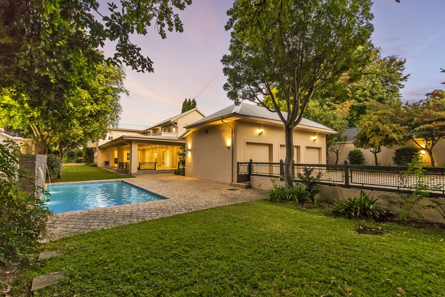 4 Bedroom Property for Sale in Hurlingham Gauteng