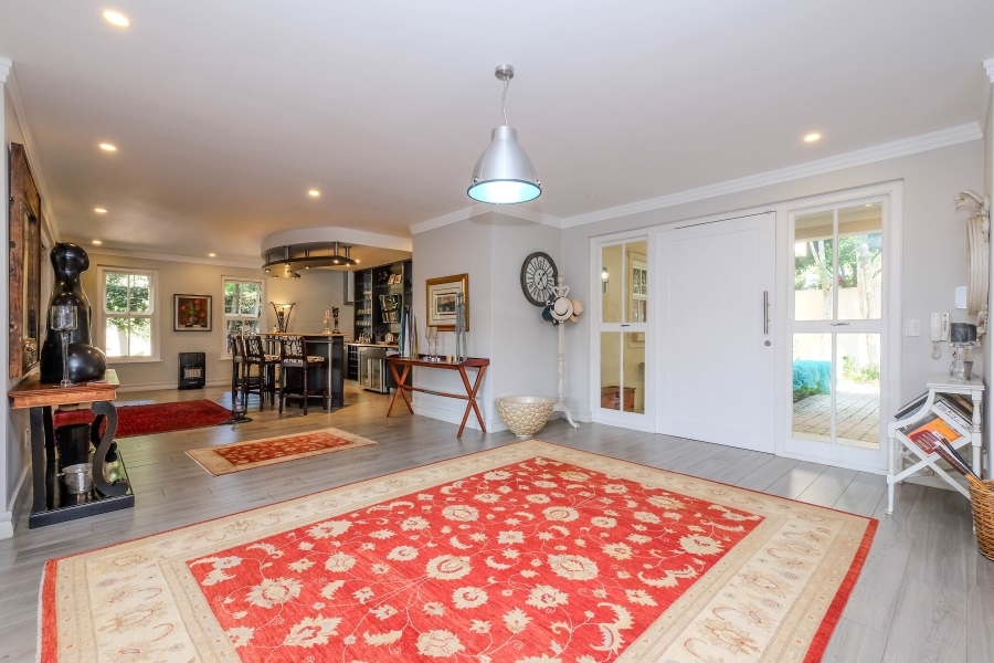 4 Bedroom Property for Sale in Hurlingham Gauteng