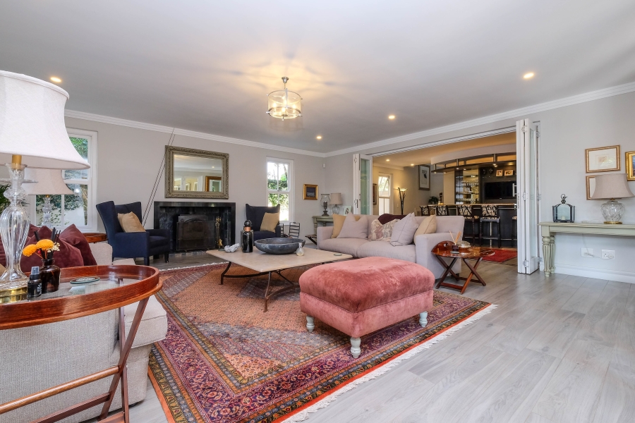 4 Bedroom Property for Sale in Hurlingham Gauteng