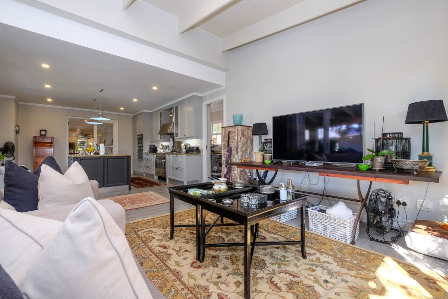 4 Bedroom Property for Sale in Hurlingham Gauteng