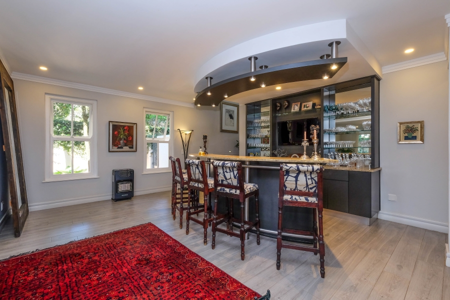 4 Bedroom Property for Sale in Hurlingham Gauteng