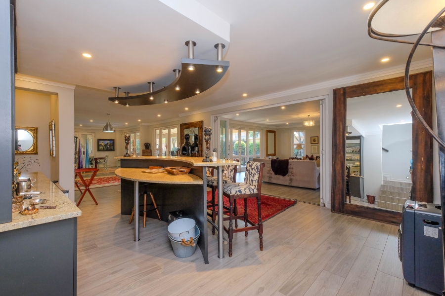 4 Bedroom Property for Sale in Hurlingham Gauteng