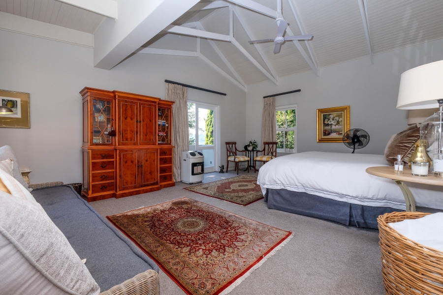 4 Bedroom Property for Sale in Hurlingham Gauteng