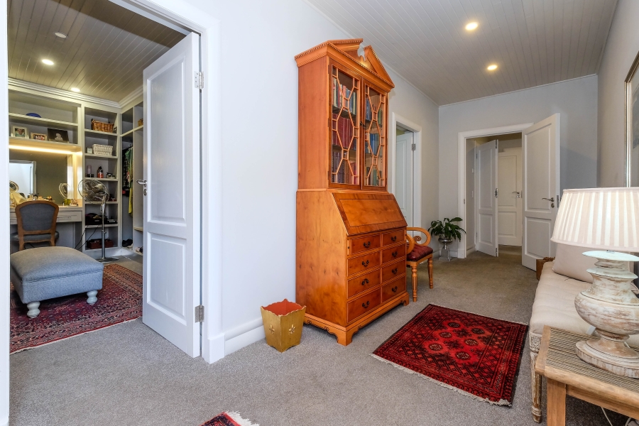 4 Bedroom Property for Sale in Hurlingham Gauteng