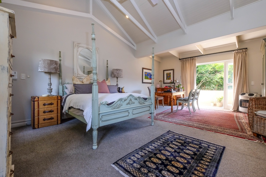 4 Bedroom Property for Sale in Hurlingham Gauteng
