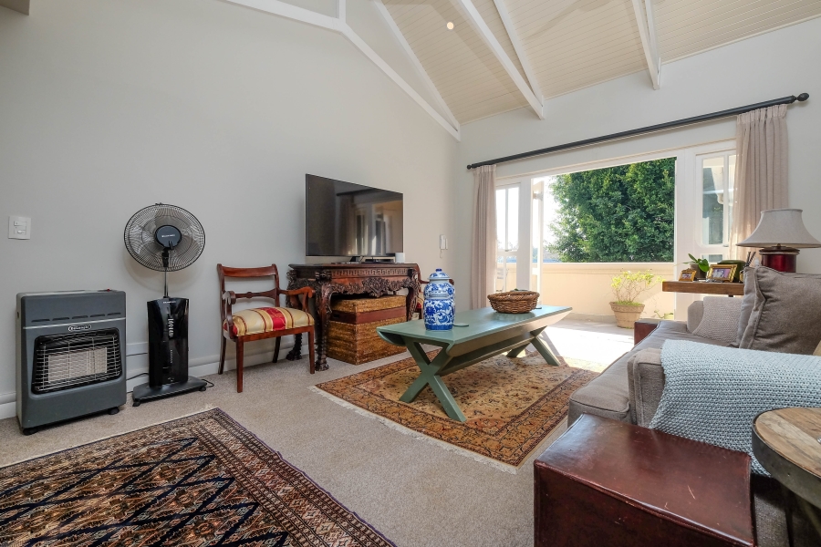 4 Bedroom Property for Sale in Hurlingham Gauteng