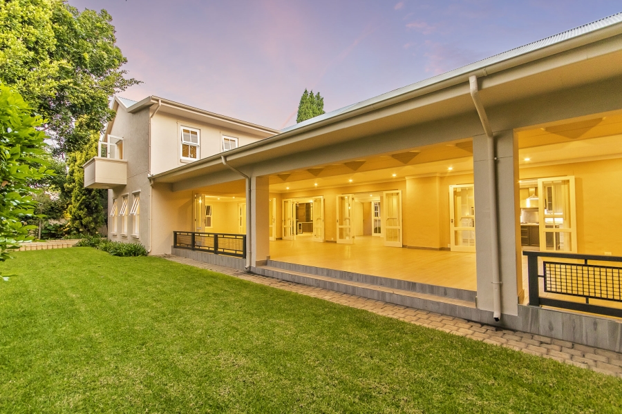 4 Bedroom Property for Sale in Hurlingham Gauteng