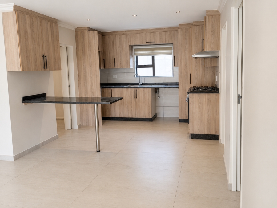 To Let 2 Bedroom Property for Rent in Linden Gauteng