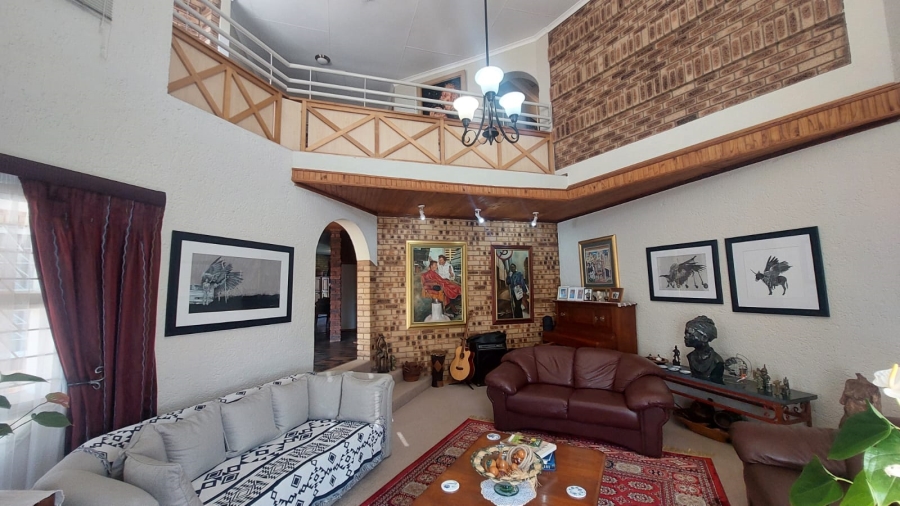 6 Bedroom Property for Sale in Rant En Dal Gauteng