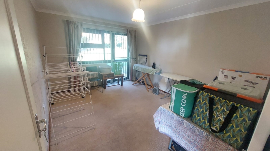 6 Bedroom Property for Sale in Rant En Dal Gauteng