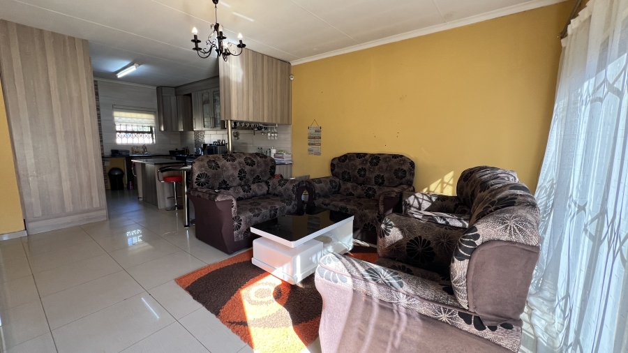 2 Bedroom Property for Sale in Robinpark Gauteng