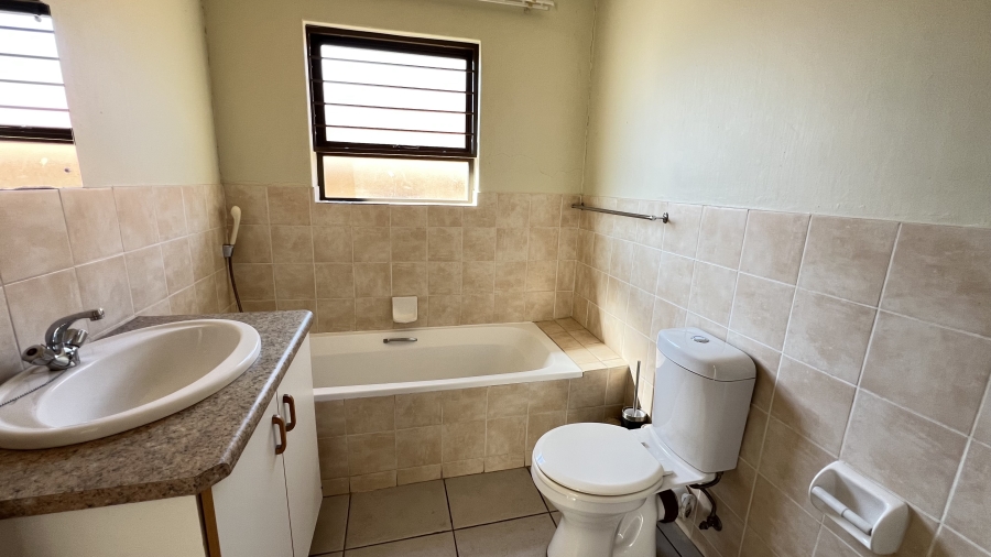 2 Bedroom Property for Sale in Randpoort Gauteng
