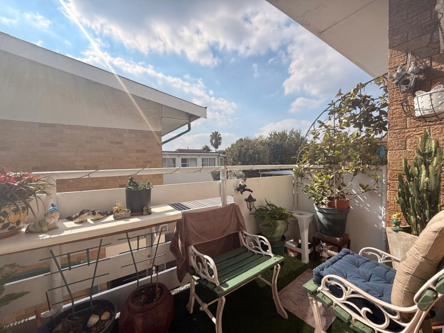 2 Bedroom Property for Sale in New Redruth Gauteng