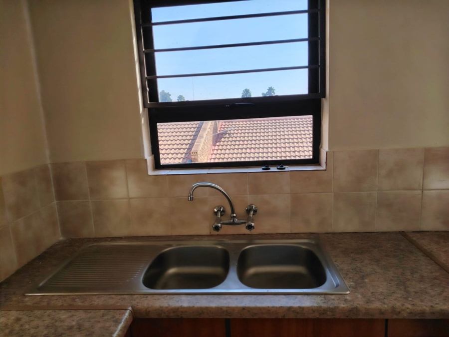 2 Bedroom Property for Sale in Randpoort Gauteng