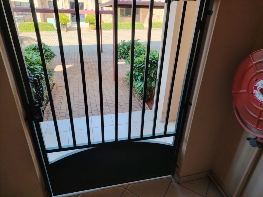 2 Bedroom Property for Sale in Randpoort Gauteng