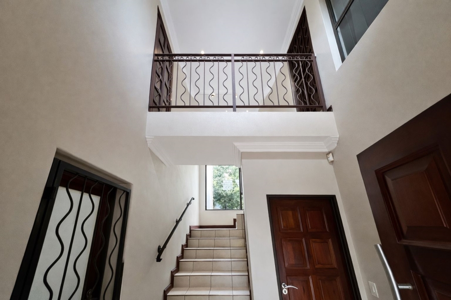 To Let 1 Bedroom Property for Rent in Linden Gauteng