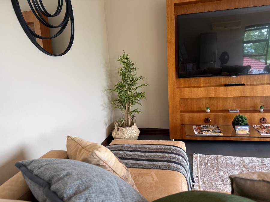 To Let 1 Bedroom Property for Rent in Linden Gauteng