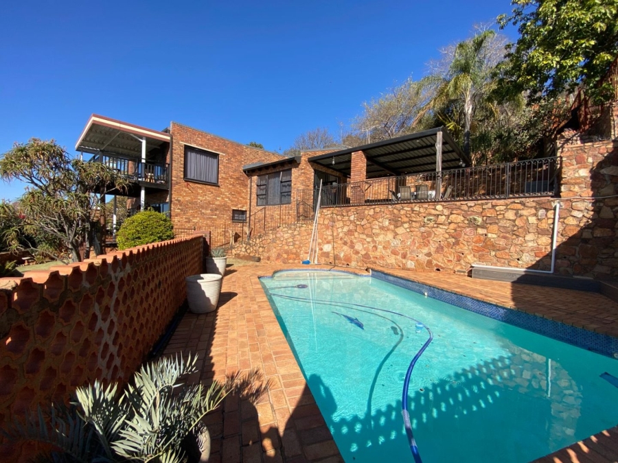 3 Bedroom Property for Sale in Sinoville Gauteng