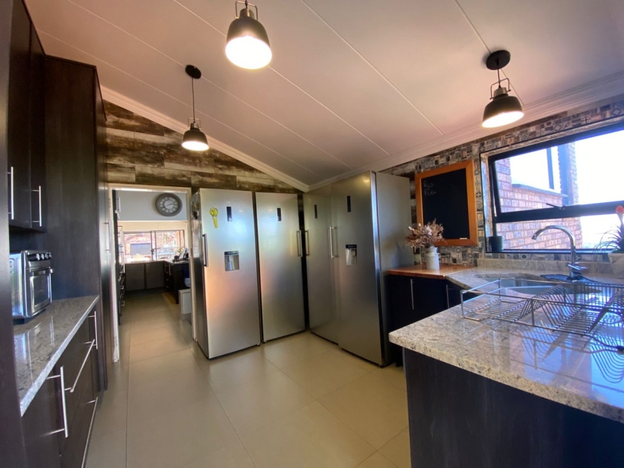 3 Bedroom Property for Sale in Sinoville Gauteng