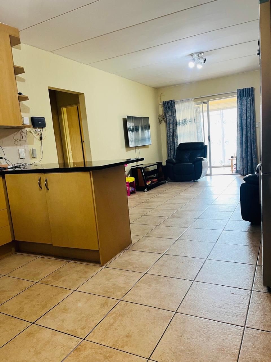 2 Bedroom Property for Sale in Vorna Valley Gauteng