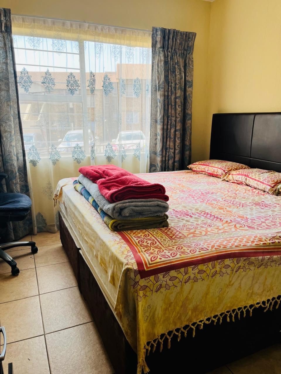 2 Bedroom Property for Sale in Vorna Valley Gauteng
