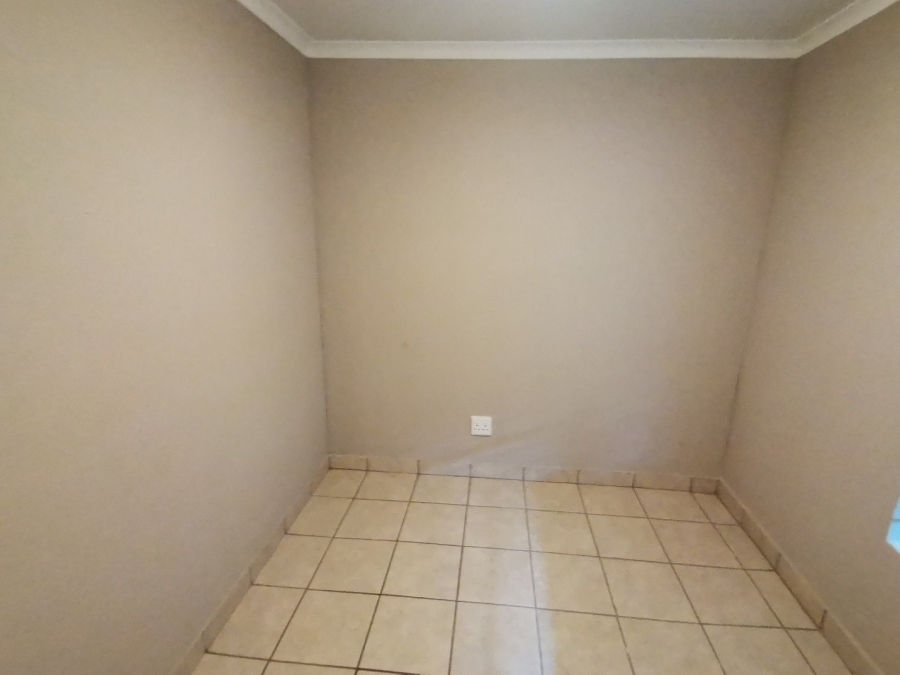 To Let 3 Bedroom Property for Rent in Leopard