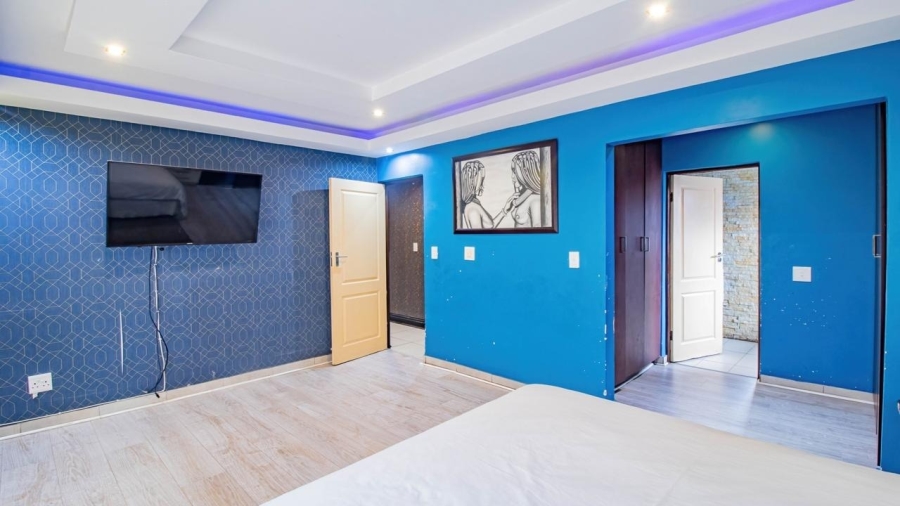 4 Bedroom Property for Sale in Liefde en Vrede Gauteng