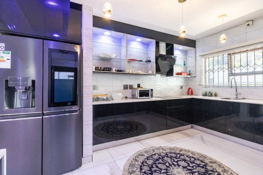 To Let 4 Bedroom Property for Rent in Bryanston Gauteng