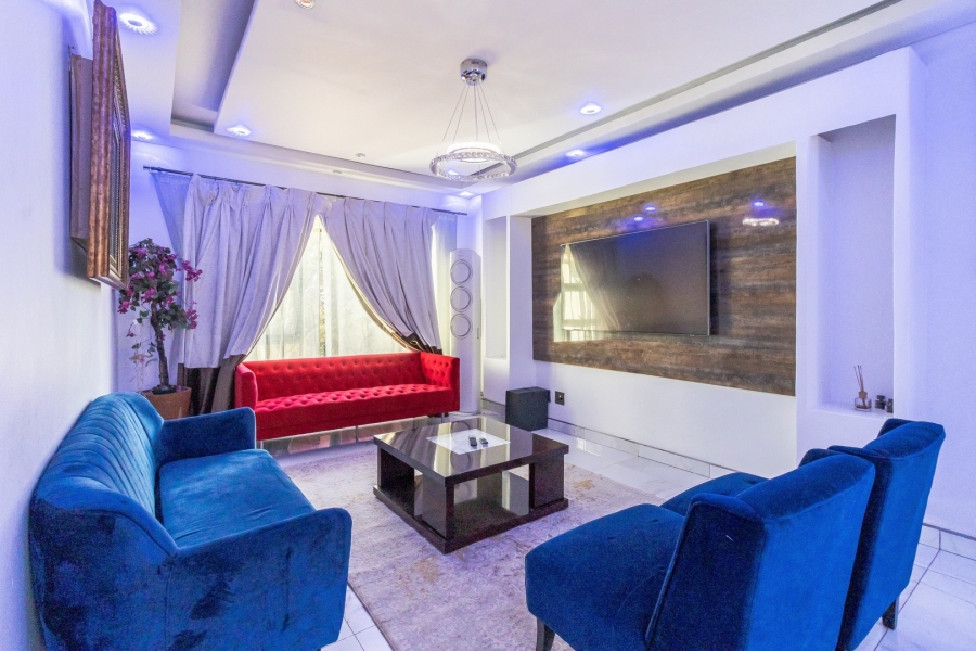 To Let 4 Bedroom Property for Rent in Bryanston Gauteng