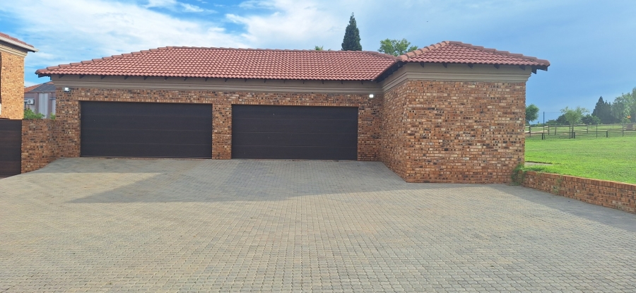 4 Bedroom Property for Sale in Marlbank Gauteng