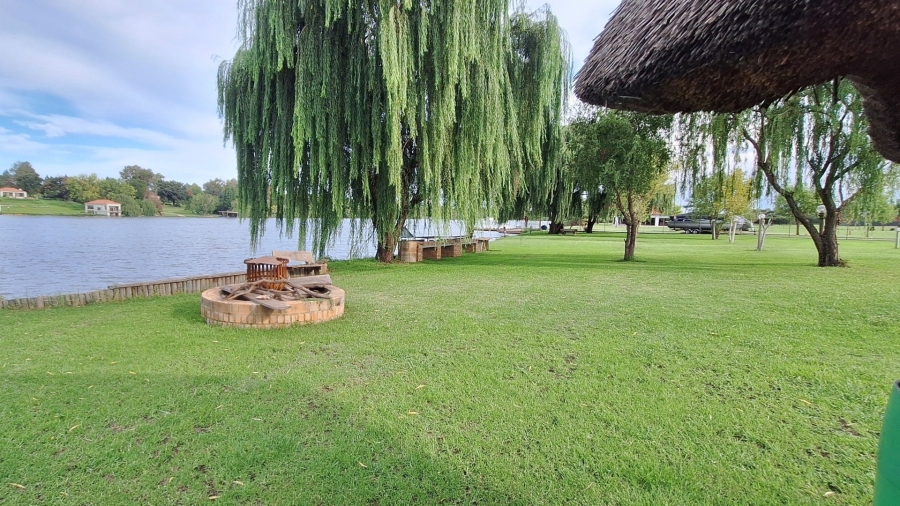 4 Bedroom Property for Sale in Marlbank Gauteng