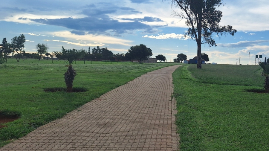 4 Bedroom Property for Sale in Marlbank Gauteng
