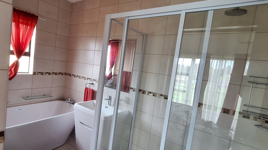 4 Bedroom Property for Sale in Marlbank Gauteng