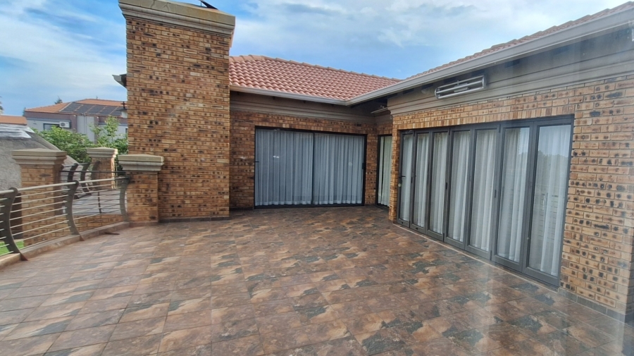4 Bedroom Property for Sale in Marlbank Gauteng