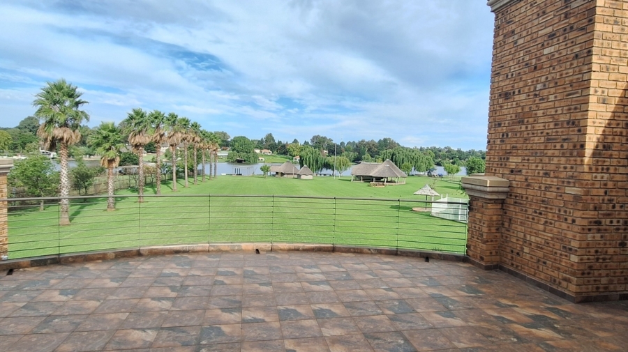 4 Bedroom Property for Sale in Marlbank Gauteng