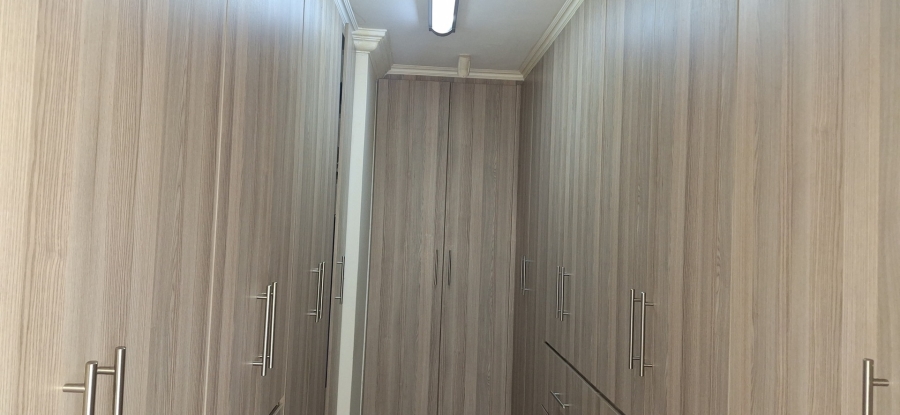 4 Bedroom Property for Sale in Marlbank Gauteng
