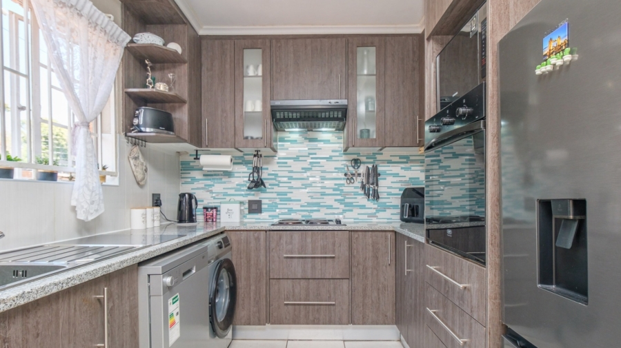 2 Bedroom Property for Sale in Radiokop Gauteng