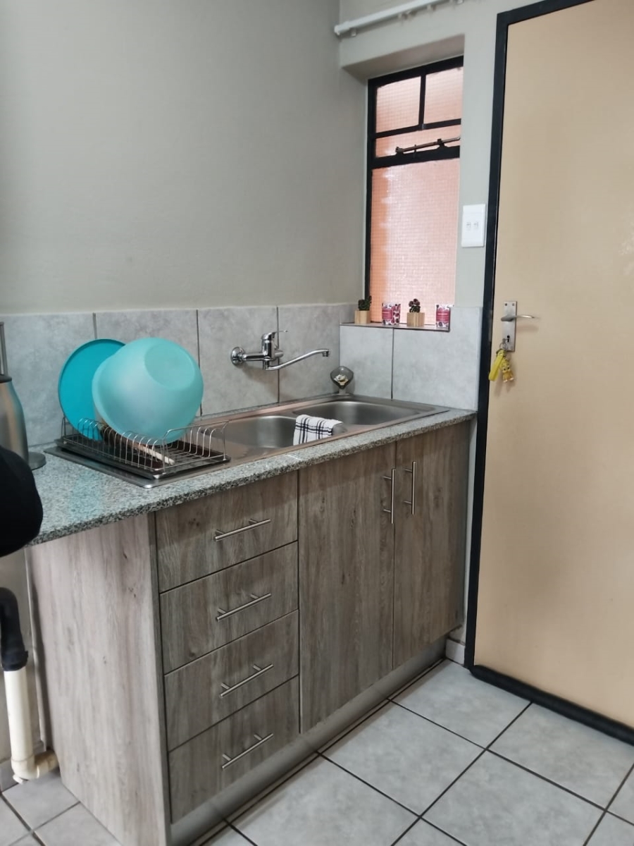 To Let 2 Bedroom Property for Rent in Sky City Gauteng